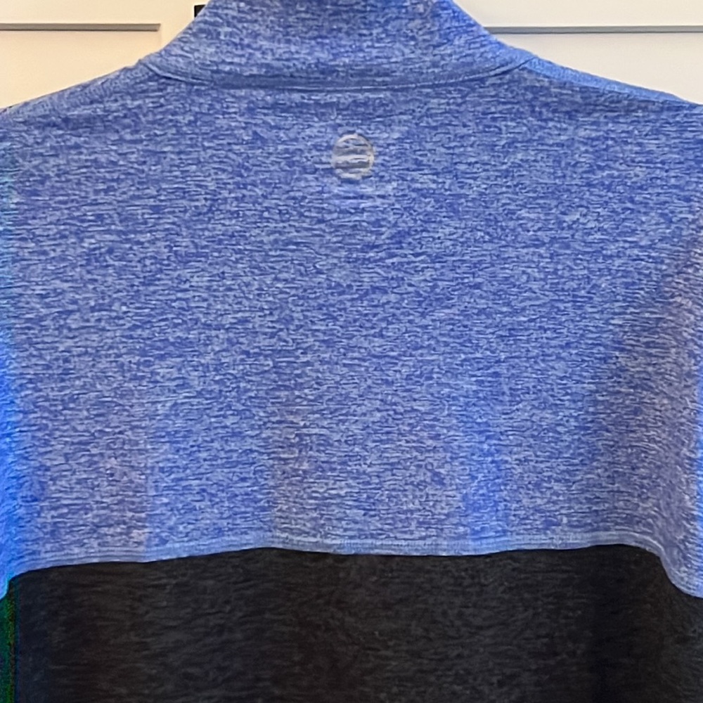 Color Block 1/4 Zip - Picture 10 of 11